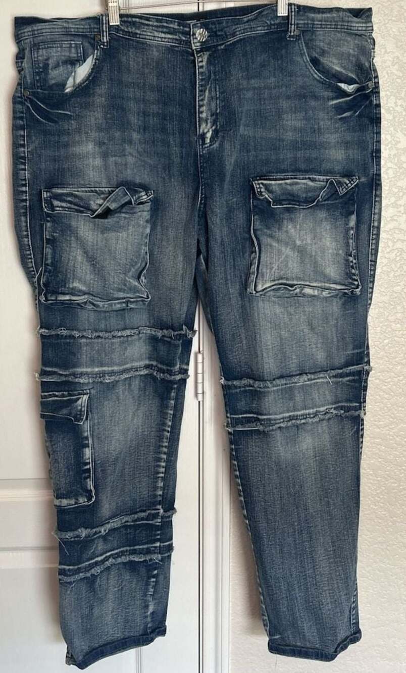 Rock Salt Men's Size 50 Cargo Jeans with Band Patches